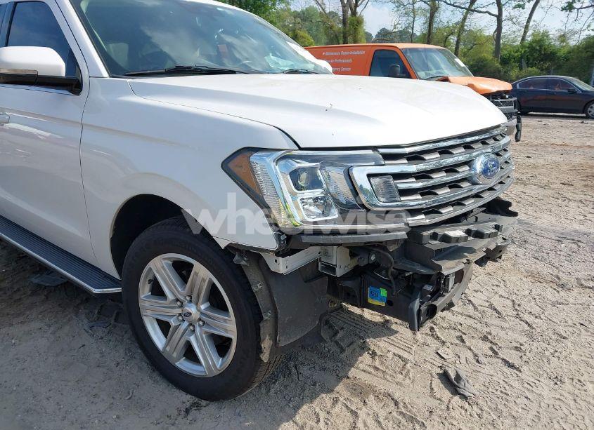 Photo 6 of 2019 Ford Expedition XLT (VIN 1FMJU1HT1KEA67317)