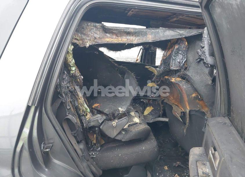 Photo 8 of 2015 Ford Expedition XLT (VIN 1FMJU1HT2FEF12363)