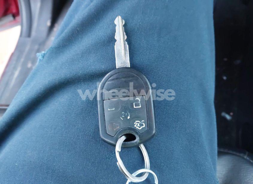 Photo 11 of 2016 Ford Expedition XLT (VIN 1FMJU1HT2GEF37524)