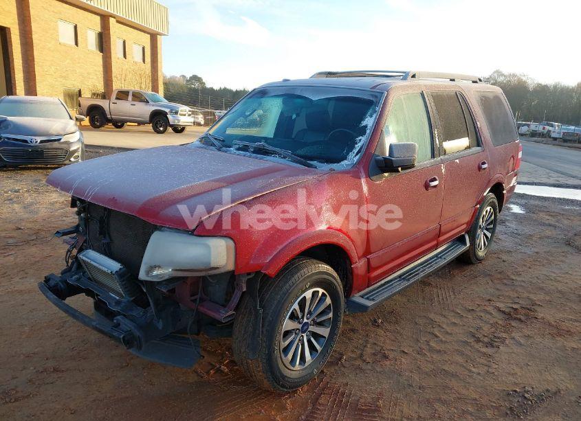 Photo 2 of 2016 Ford Expedition XLT (VIN 1FMJU1HT2GEF37524)