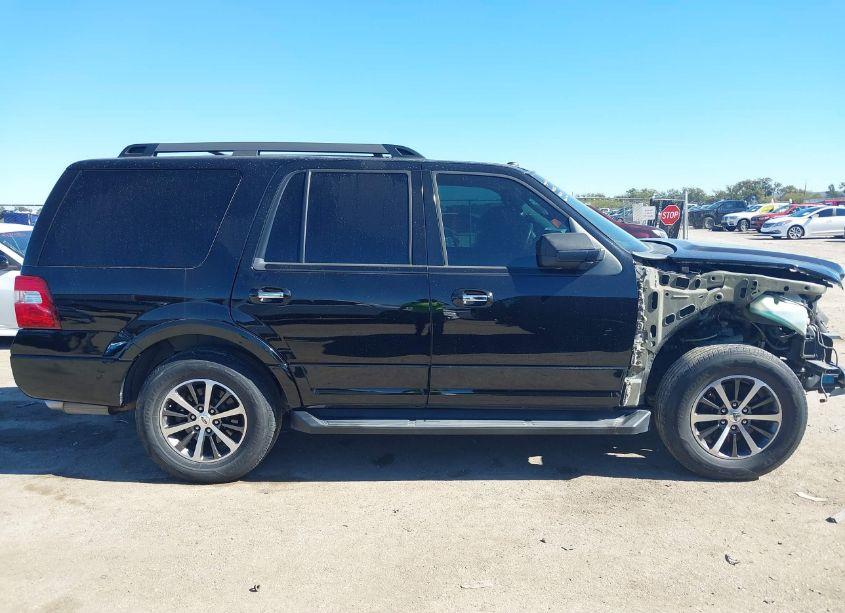 Photo 13 of 2017 Ford Expedition XLT (VIN 1FMJU1HT2HEA19785)