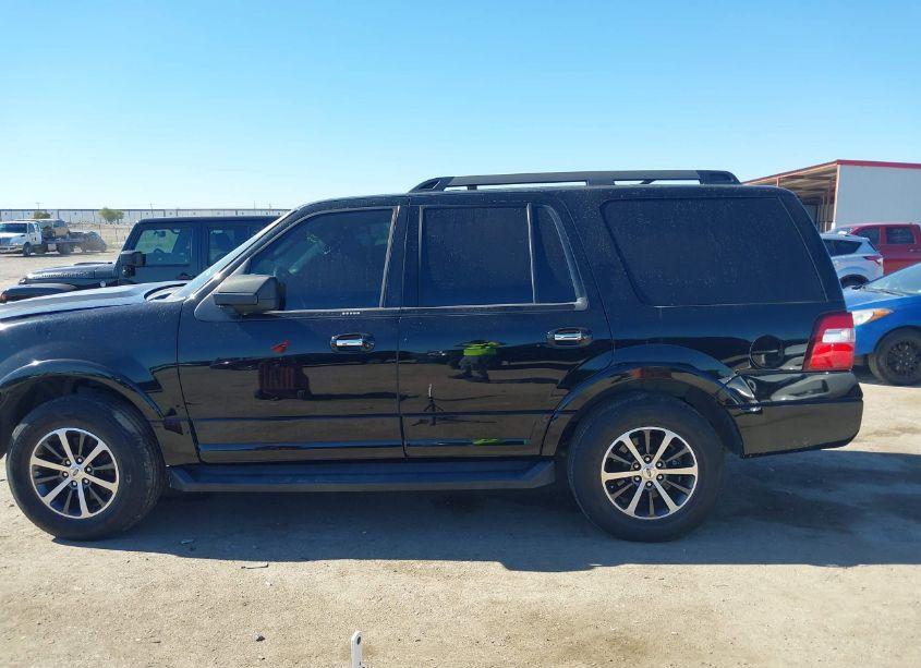 Photo 14 of 2017 Ford Expedition XLT (VIN 1FMJU1HT2HEA19785)