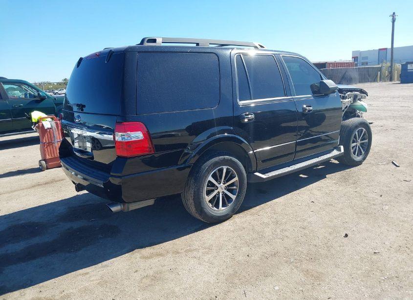 Photo 4 of 2017 Ford Expedition XLT (VIN 1FMJU1HT2HEA19785)