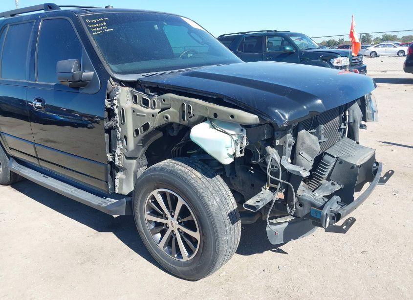 Photo 6 of 2017 Ford Expedition XLT (VIN 1FMJU1HT2HEA19785)