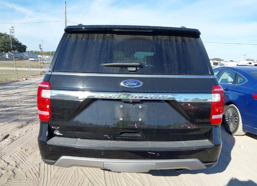 Photo 16 of 2018 Ford Expedition XLT (VIN 1FMJU1HT2JEA55210)