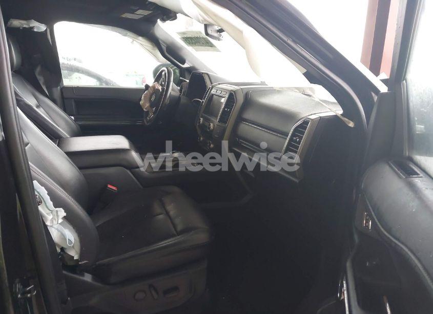 Photo 5 of 2021 Ford Expedition XLT (VIN 1FMJU1HT2MEA29260)