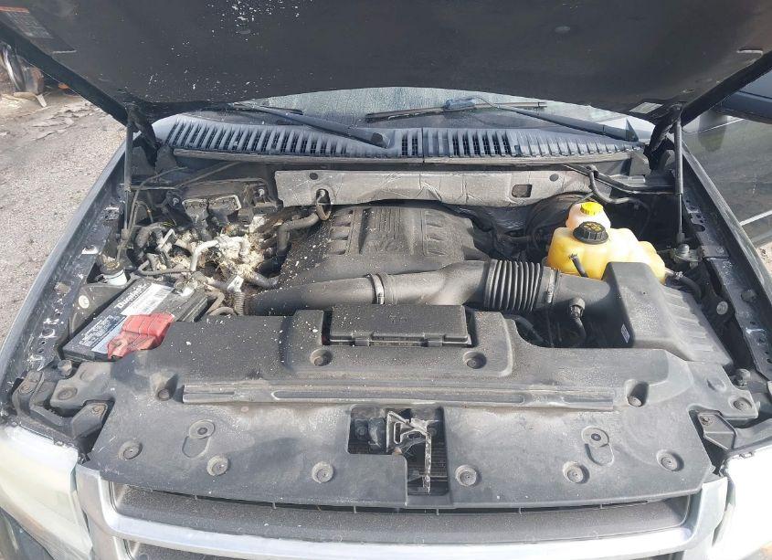 Photo 10 of 2016 Ford Expedition XLT (VIN 1FMJU1HT3GEF14348)