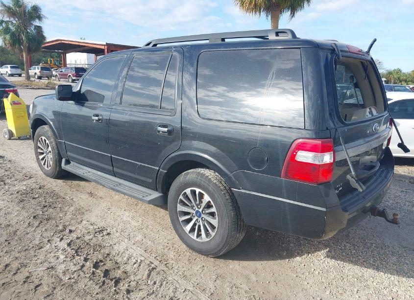 Photo 3 of 2016 Ford Expedition XLT (VIN 1FMJU1HT3GEF14348)