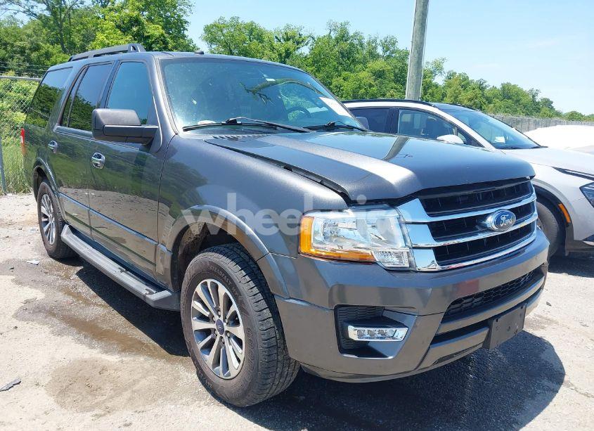 2016 Ford Expedition XLT (VIN 1FMJU1HT3GEF38441) main photo