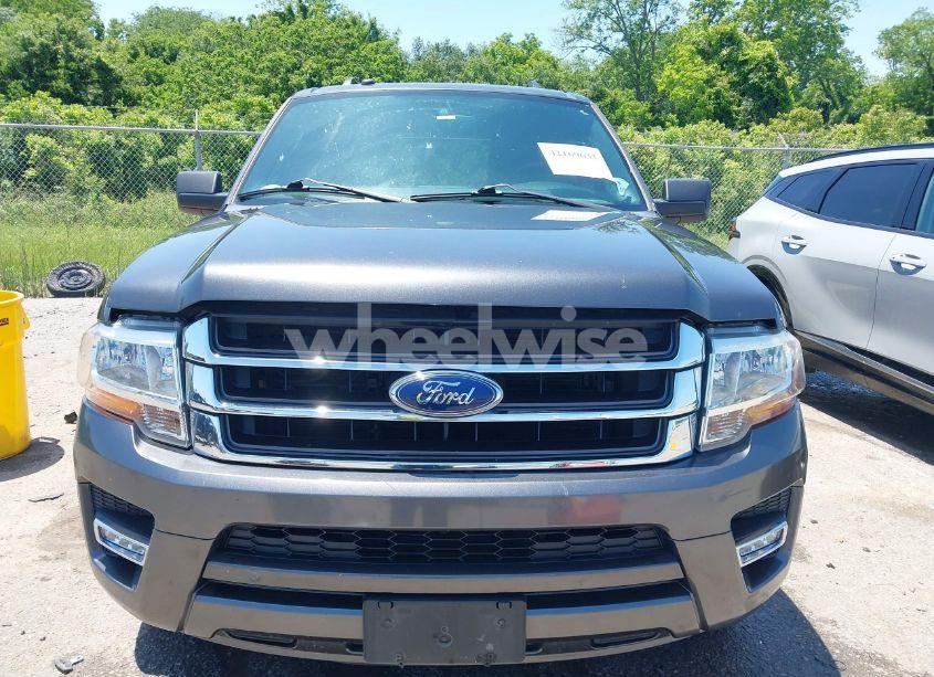 Photo 13 of 2016 Ford Expedition XLT (VIN 1FMJU1HT3GEF38441)