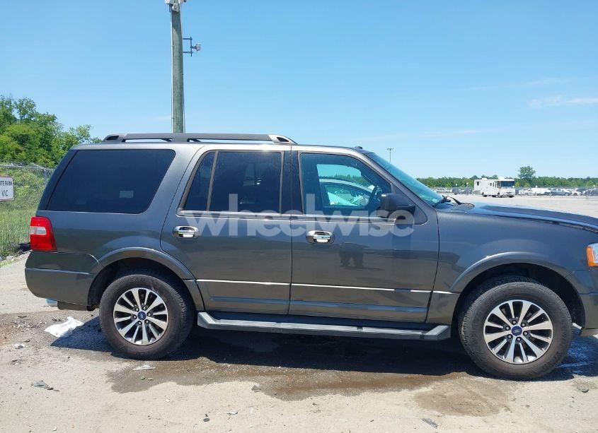 Photo 14 of 2016 Ford Expedition XLT (VIN 1FMJU1HT3GEF38441)