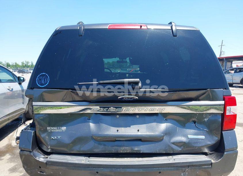 Photo 17 of 2016 Ford Expedition XLT (VIN 1FMJU1HT3GEF38441)