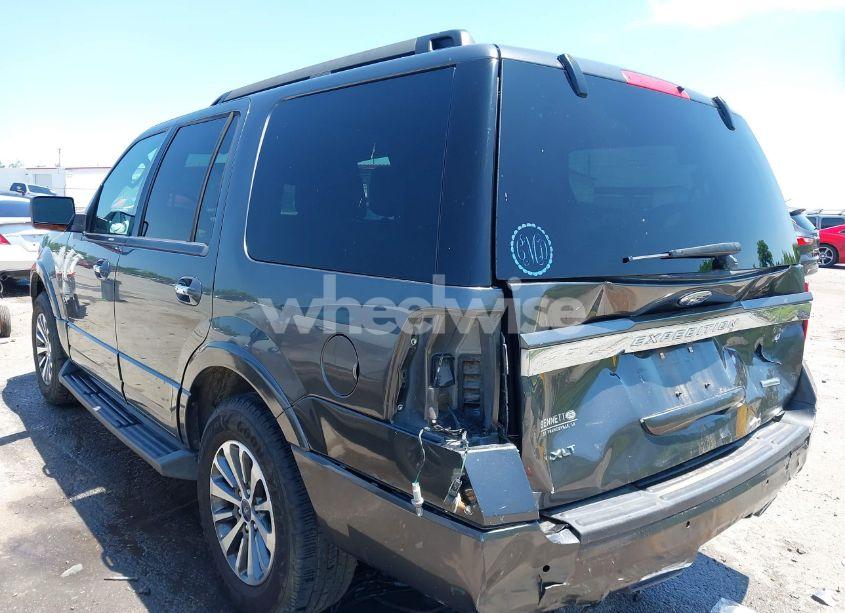 Photo 3 of 2016 Ford Expedition XLT (VIN 1FMJU1HT3GEF38441)