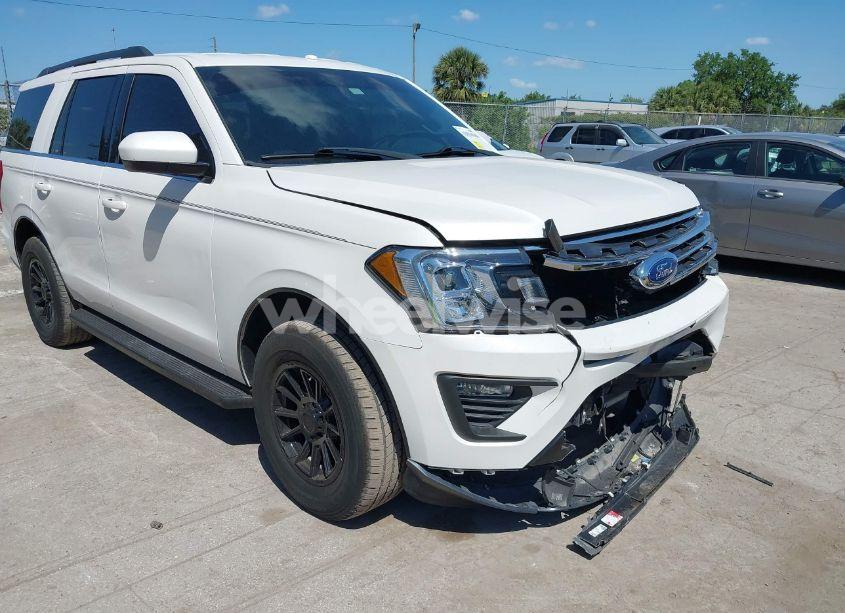 2019 Ford Expedition XLT (VIN 1FMJU1HT3KEA10827) main photo