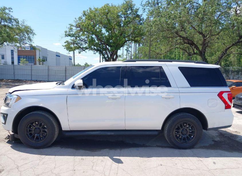 Photo 14 of 2019 Ford Expedition XLT (VIN 1FMJU1HT3KEA10827)