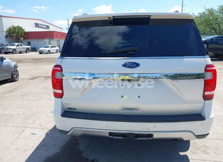 Photo 16 of 2019 Ford Expedition XLT (VIN 1FMJU1HT3KEA10827)