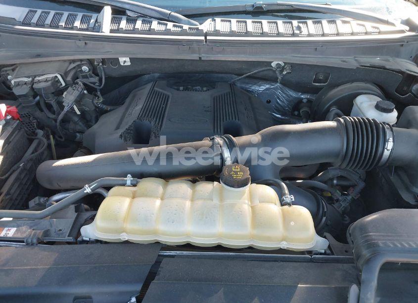 Photo 10 of 2019 Ford Expedition XLT (VIN 1FMJU1HT3KEA73359)