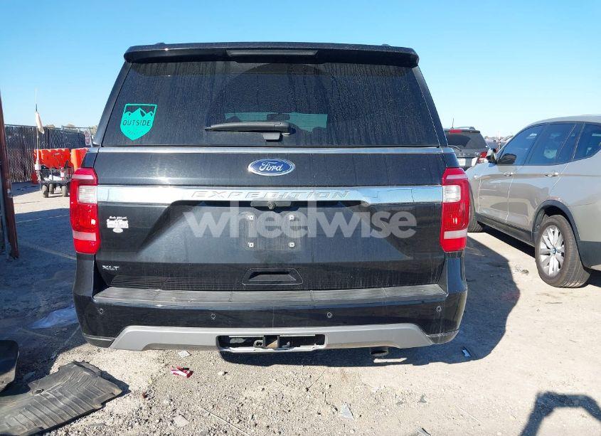 Photo 16 of 2019 Ford Expedition XLT (VIN 1FMJU1HT3KEA73359)