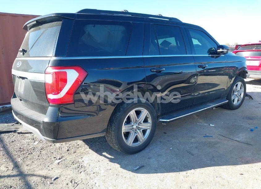 Photo 4 of 2019 Ford Expedition XLT (VIN 1FMJU1HT3KEA73359)