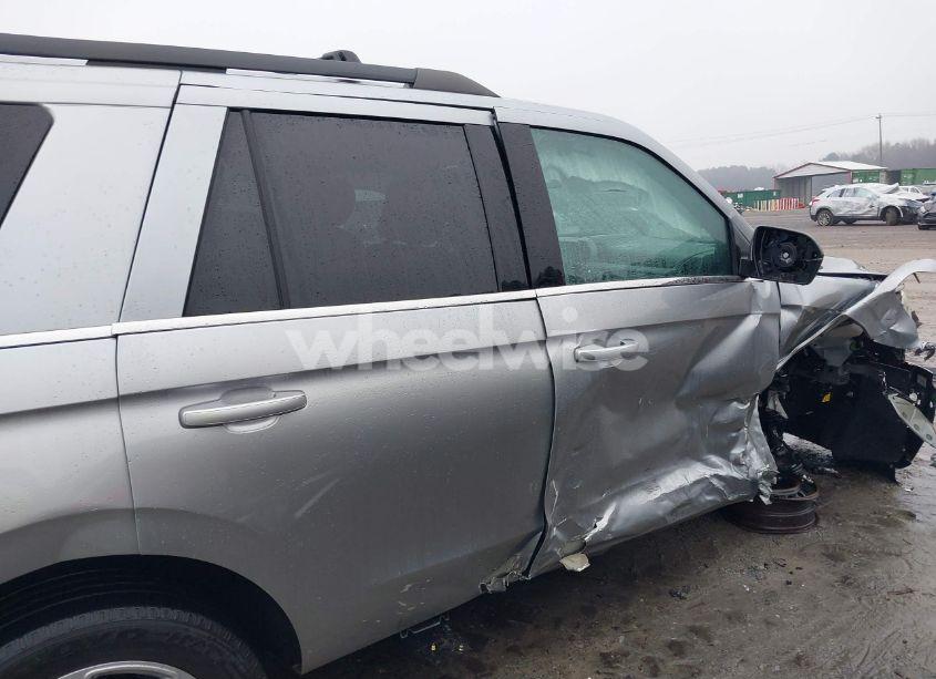 Photo 17 of 2020 Ford Expedition XLT (VIN 1FMJU1HT3LEA14376)