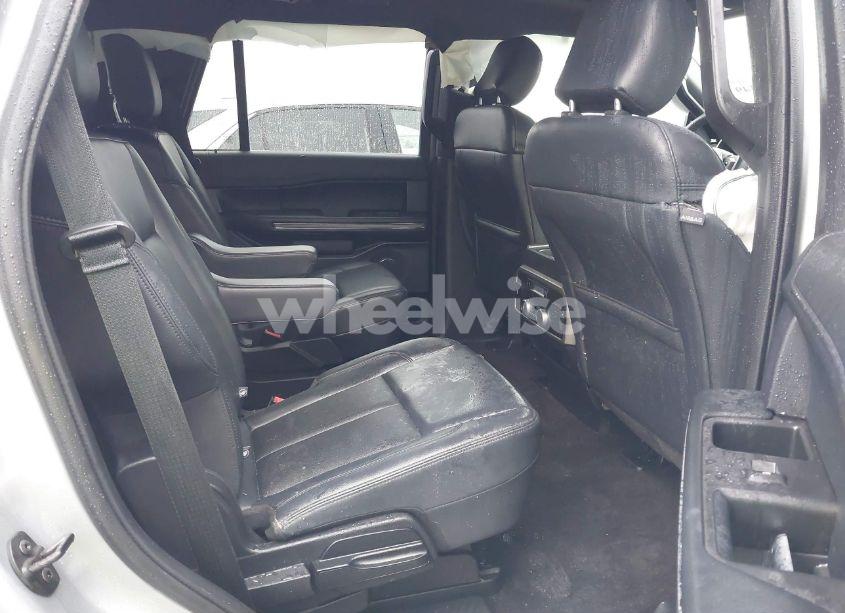 Photo 8 of 2020 Ford Expedition XLT (VIN 1FMJU1HT3LEA14376)