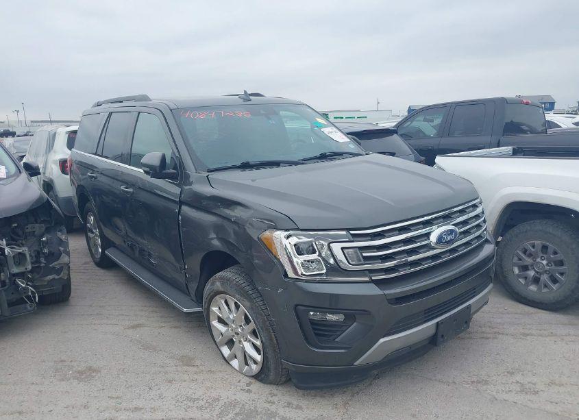 2020 Ford Expedition XLT (VIN 1FMJU1HT3LEA52853) main photo