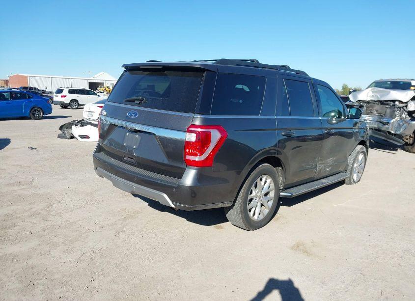 Photo 4 of 2020 Ford Expedition XLT (VIN 1FMJU1HT3LEA52853)