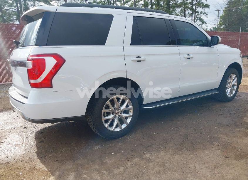 Photo 4 of 2021 Ford Expedition XLT (VIN 1FMJU1HT3MEA33074)