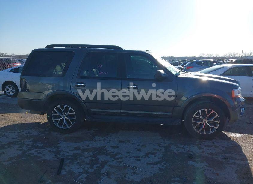 Photo 13 of 2017 Ford Expedition XLT (VIN 1FMJU1HT4HEA47278)