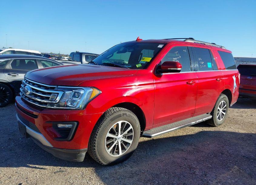 Photo 2 of 2019 Ford Expedition XLT (VIN 1FMJU1HT4KEA23439)