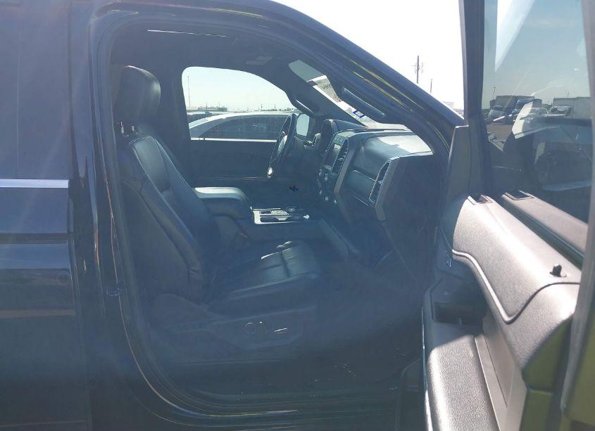 Photo 5 of 2019 Ford Expedition XLT (VIN 1FMJU1HT4KEA78490)