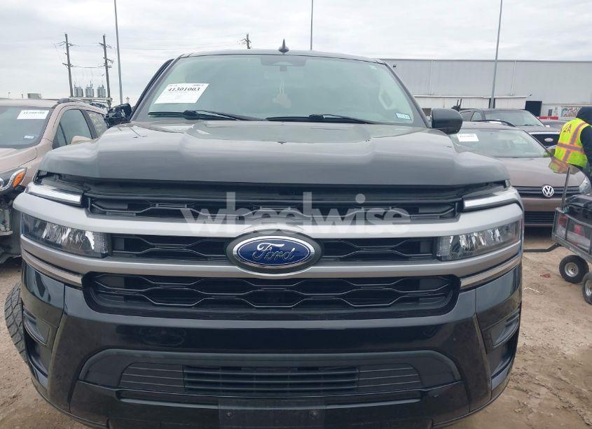 Photo 12 of 2022 Ford Expedition XLT (VIN 1FMJU1HT4NEA56445)