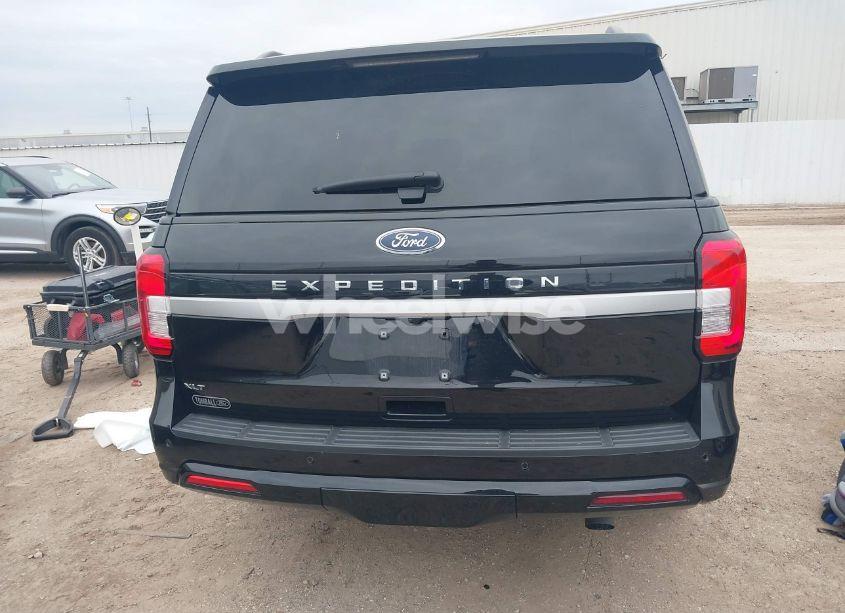 Photo 16 of 2022 Ford Expedition XLT (VIN 1FMJU1HT4NEA56445)