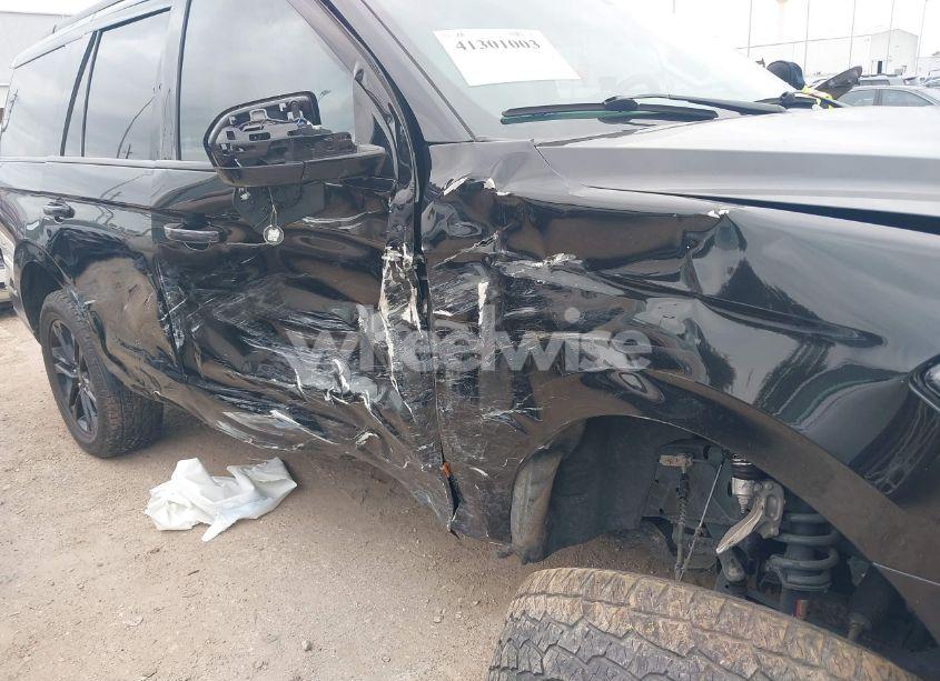 Photo 6 of 2022 Ford Expedition XLT (VIN 1FMJU1HT4NEA56445)
