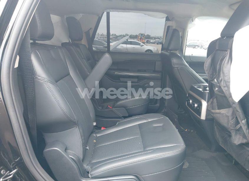 Photo 8 of 2022 Ford Expedition XLT (VIN 1FMJU1HT4NEA56445)