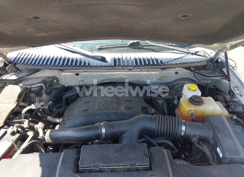 Photo 10 of 2016 Ford Expedition XLT (VIN 1FMJU1HT5GEF32043)