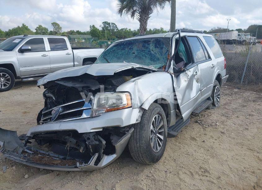 Photo 2 of 2017 Ford Expedition XLT (VIN 1FMJU1HT5HEA53316)