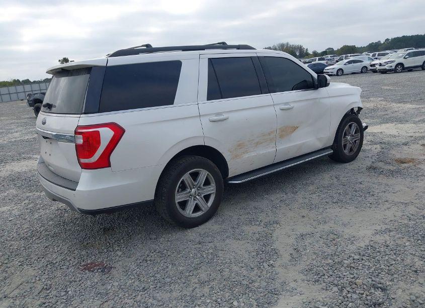 Photo 4 of 2019 Ford Expedition XLT (VIN 1FMJU1HT5KEA75162)