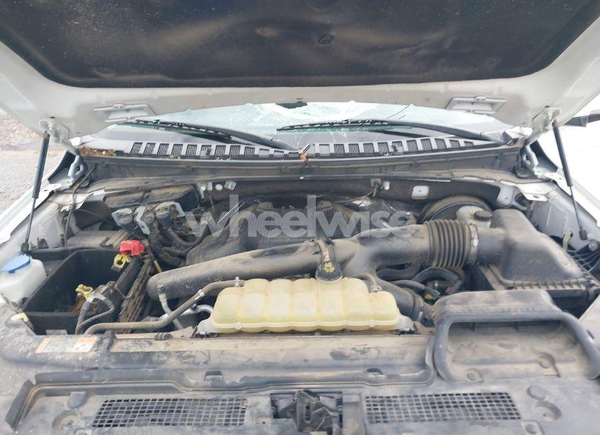 Photo 10 of 2020 Ford Expedition XLT (VIN 1FMJU1HT5LEA42762)