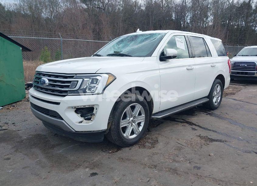 Photo 2 of 2020 Ford Expedition XLT (VIN 1FMJU1HT5LEA42762)