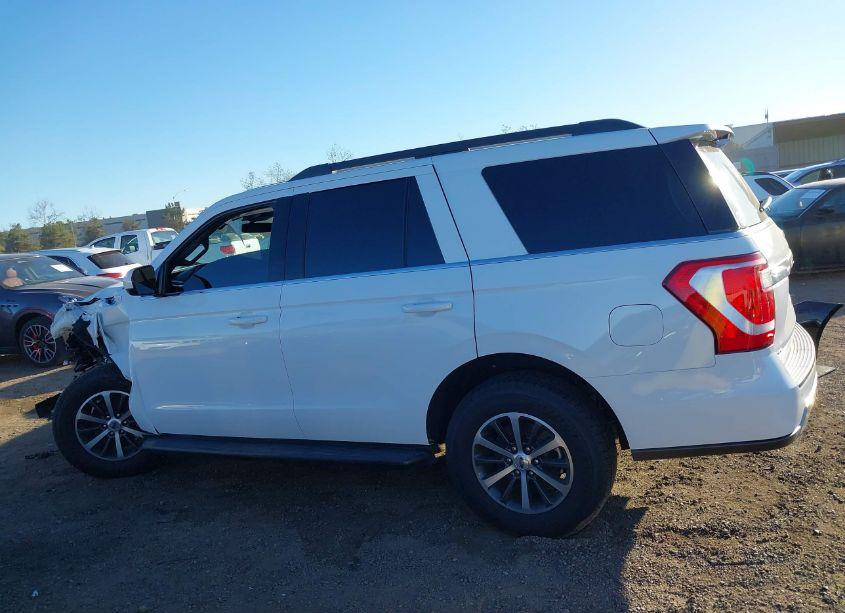 Photo 14 of 2020 Ford Expedition XLT (VIN 1FMJU1HT5LEA76538)