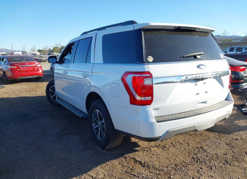 Photo 3 of 2020 Ford Expedition XLT (VIN 1FMJU1HT5LEA76538)