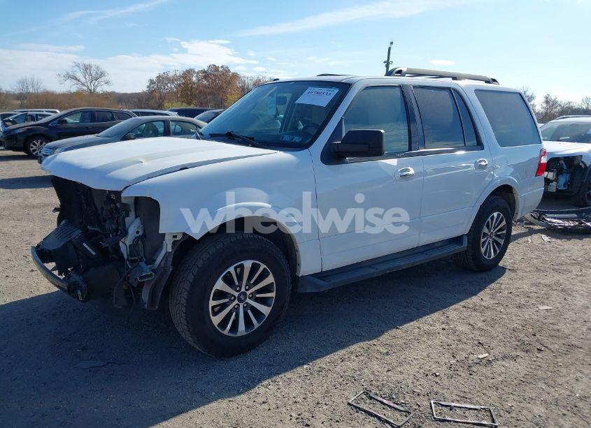 Photo 2 of 2017 Ford Expedition XLT (VIN 1FMJU1HT6HEA74062)