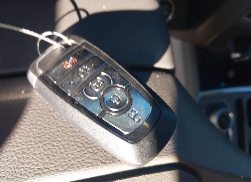 Photo 11 of 2018 Ford Expedition XLT (VIN 1FMJU1HT6JEA65500)