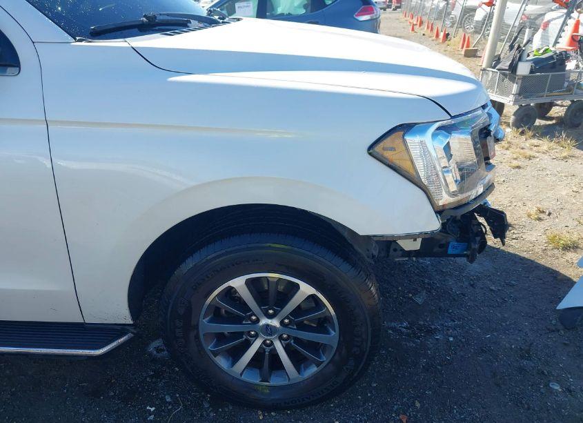 Photo 17 of 2018 Ford Expedition XLT (VIN 1FMJU1HT6JEA65500)