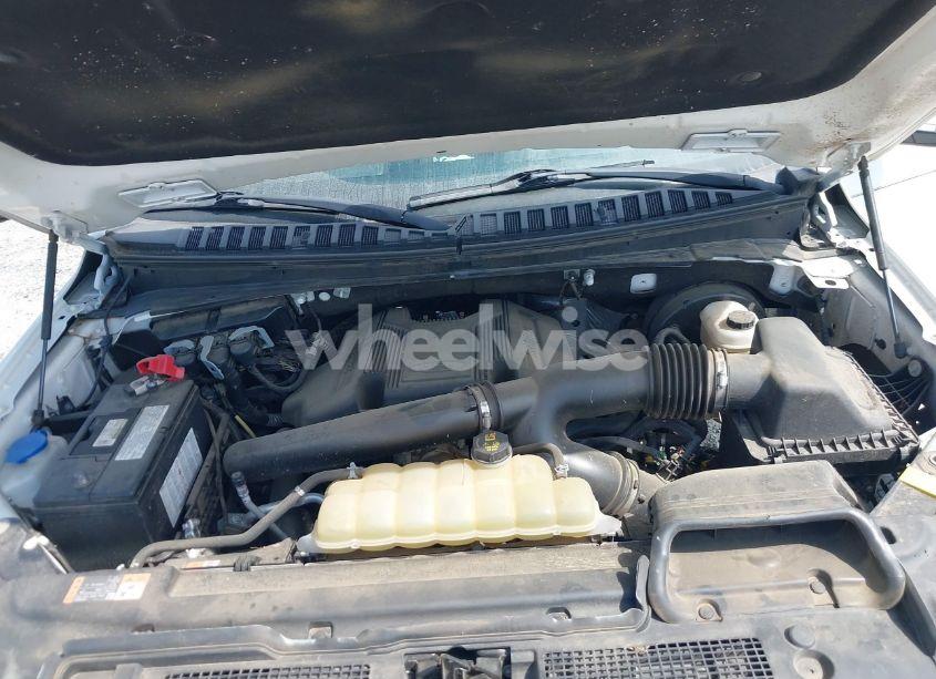 Photo 10 of 2020 Ford Expedition XLT (VIN 1FMJU1HT6LEA45346)