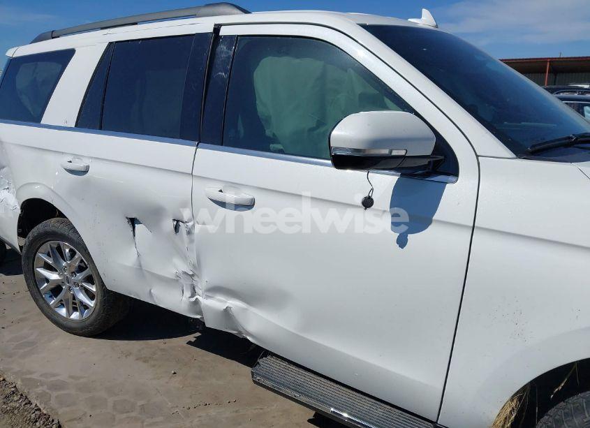 Photo 13 of 2021 Ford Expedition XLT (VIN 1FMJU1HT6MEA89025)