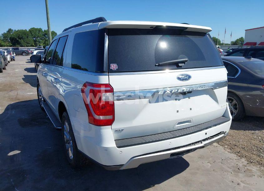 Photo 3 of 2021 Ford Expedition XLT (VIN 1FMJU1HT6MEA89025)