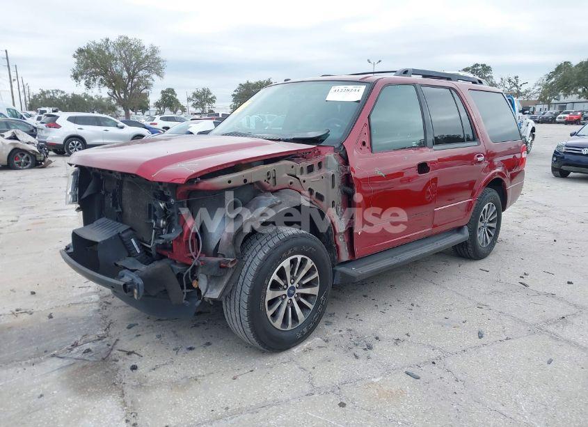 Photo 2 of 2015 Ford Expedition XLT (VIN 1FMJU1HT7FEF04534)