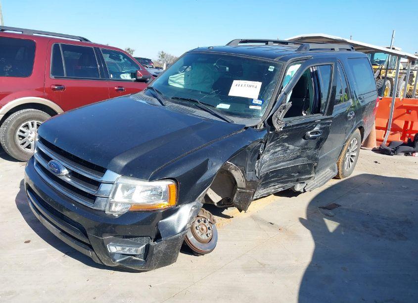 Photo 2 of 2015 Ford Expedition XLT (VIN 1FMJU1HT7FEF30549)